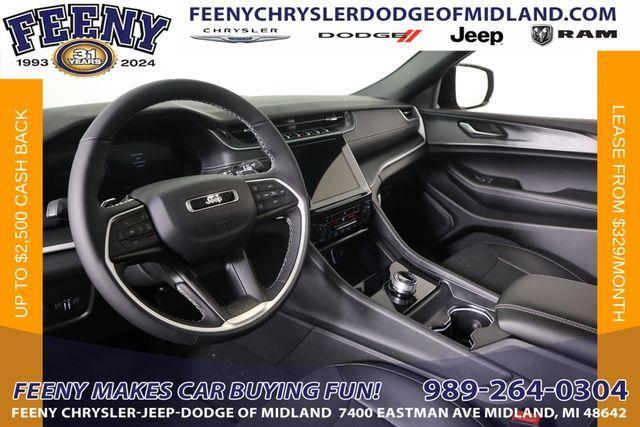 new 2025 Jeep Grand Cherokee car, priced at $41,260