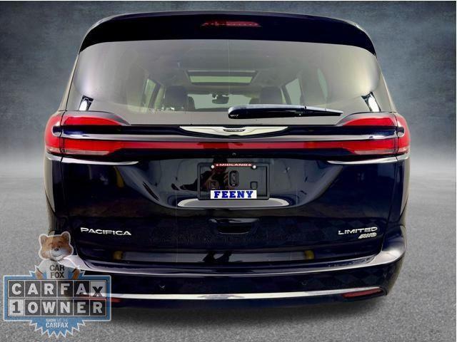 used 2022 Chrysler Pacifica car, priced at $36,624