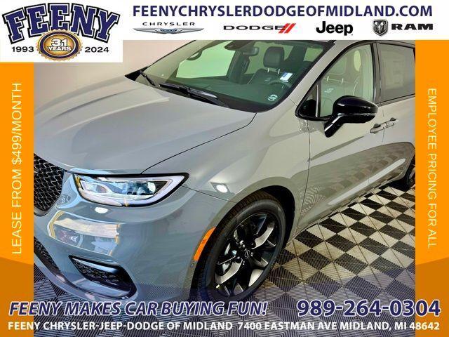 new 2025 Chrysler Pacifica car, priced at $50,565