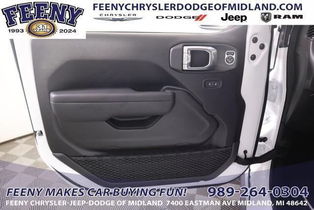 new 2025 Jeep Gladiator car, priced at $45,916