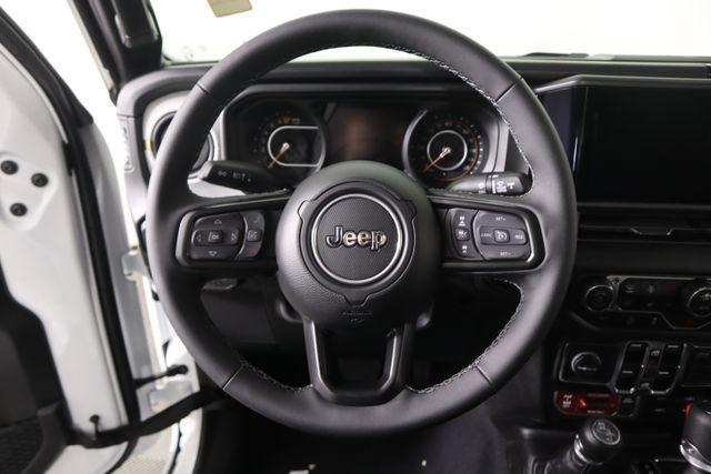 new 2025 Jeep Gladiator car, priced at $48,166