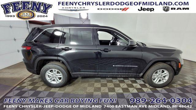 new 2025 Jeep Grand Cherokee car, priced at $38,569