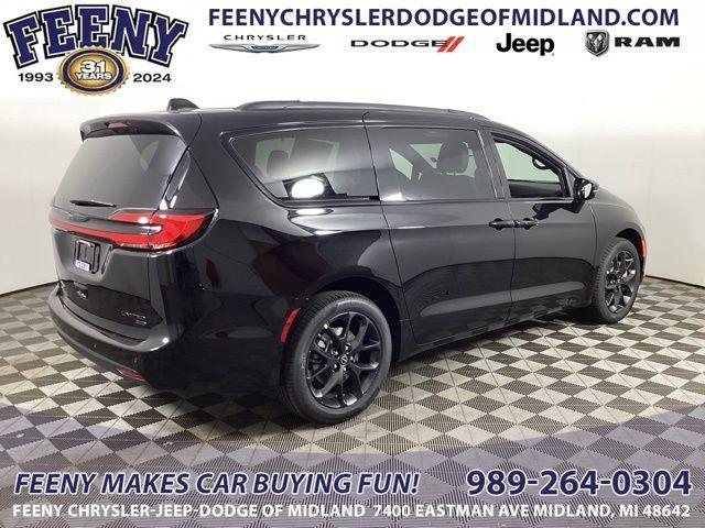 new 2025 Chrysler Pacifica car, priced at $47,846