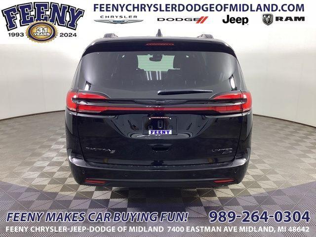 new 2025 Chrysler Pacifica car, priced at $47,846