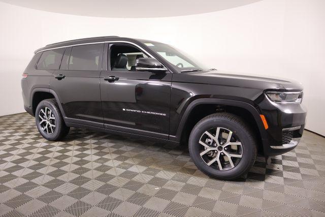 new 2025 Jeep Grand Cherokee L car, priced at $44,302