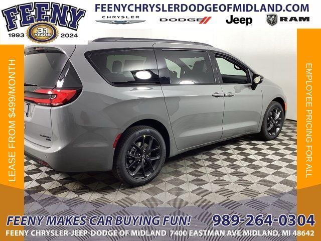 new 2025 Chrysler Pacifica car, priced at $52,327