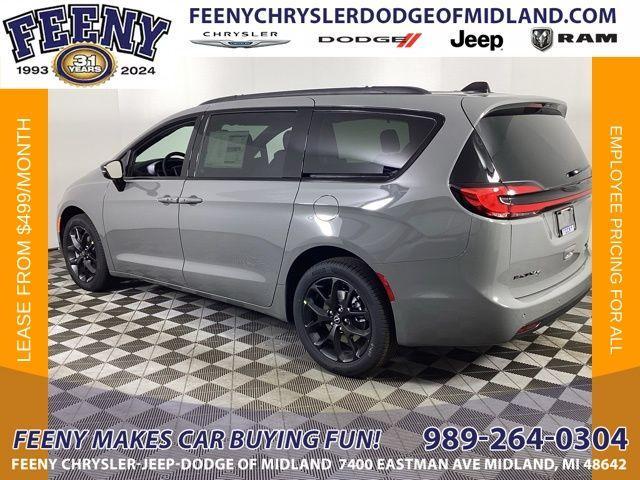 new 2025 Chrysler Pacifica car, priced at $52,327