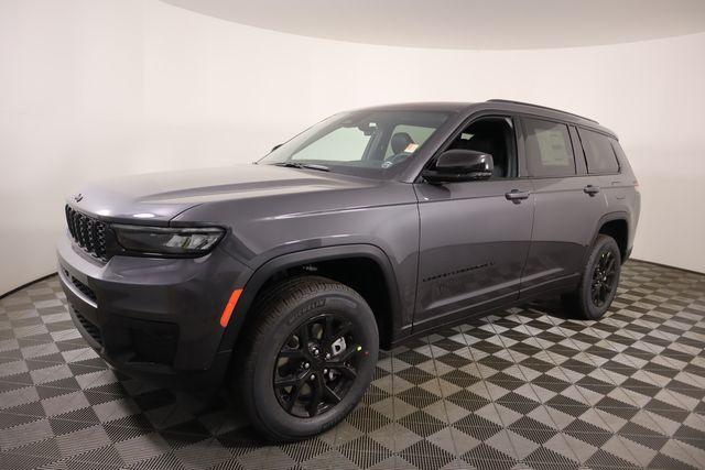 new 2025 Jeep Grand Cherokee L car, priced at $42,998