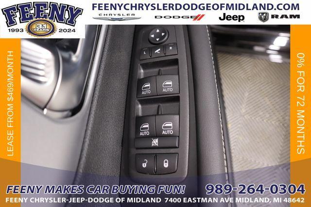 new 2025 Chrysler Pacifica Hybrid car, priced at $45,473
