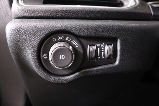 new 2025 Chrysler Pacifica Hybrid car, priced at $56,258