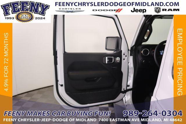 new 2025 Jeep Gladiator car, priced at $47,017