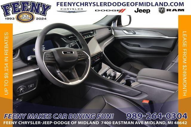 new 2025 Jeep Grand Cherokee car, priced at $41,170