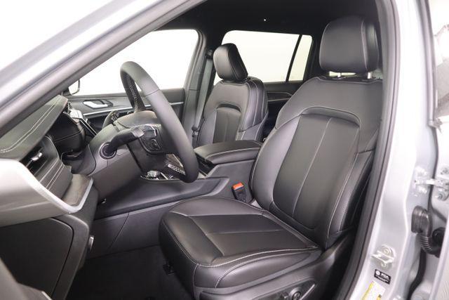 new 2025 Jeep Grand Cherokee L car, priced at $44,052