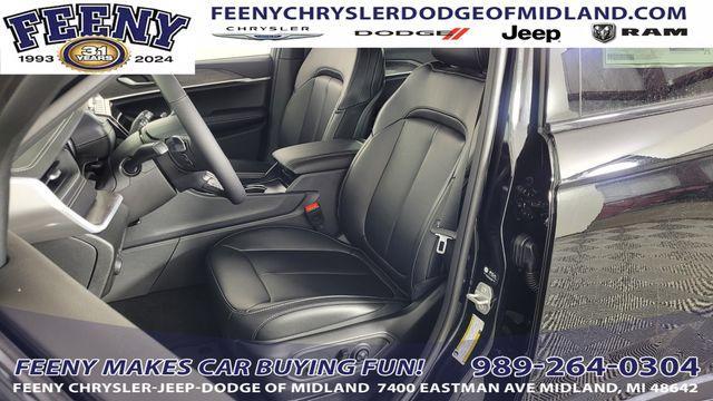 new 2025 Jeep Grand Cherokee car, priced at $40,170