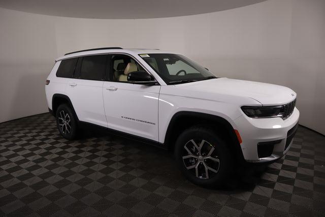 new 2025 Jeep Grand Cherokee L car, priced at $48,383