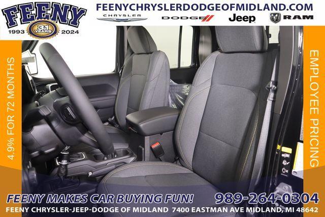 new 2025 Jeep Gladiator car, priced at $45,987