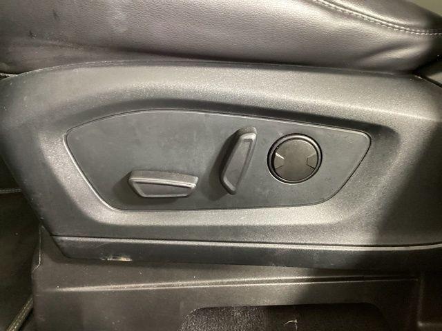 used 2022 Ford Explorer car, priced at $28,136