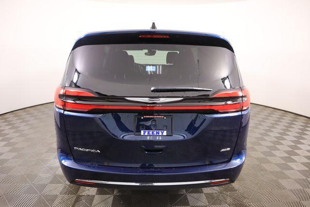 new 2025 Chrysler Pacifica car, priced at $45,490