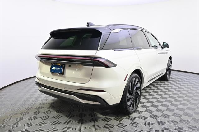 new 2025 Lincoln Nautilus car, priced at $82,690