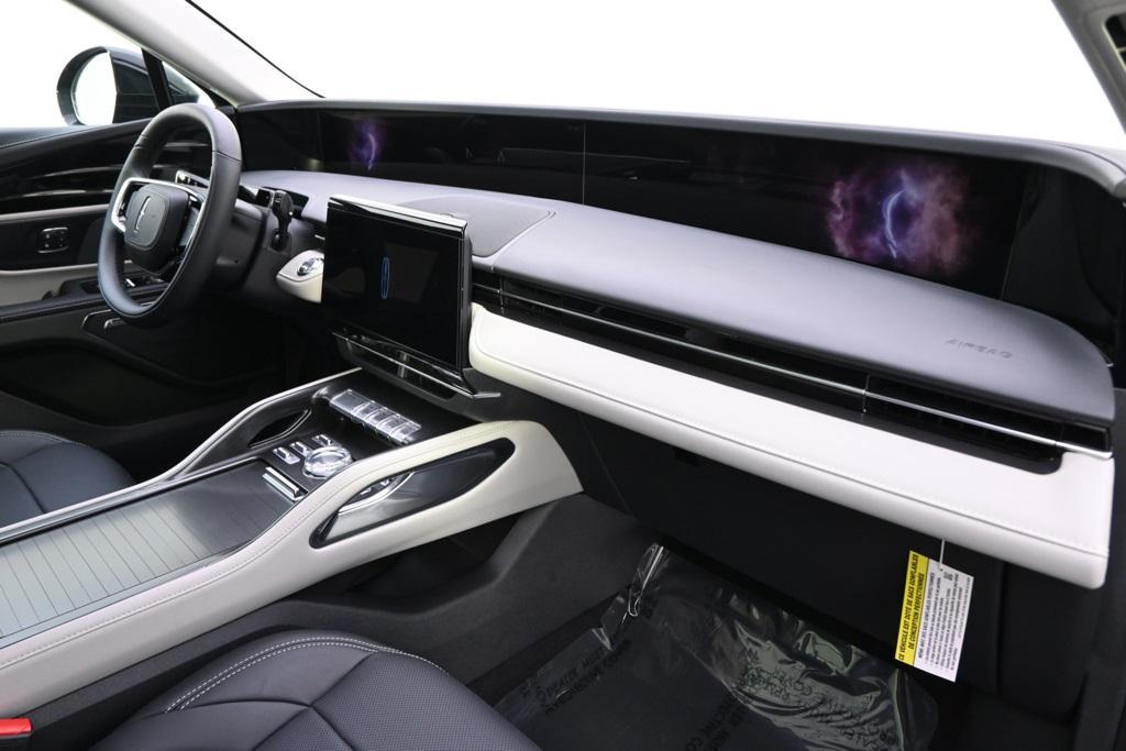 new 2025 Lincoln Nautilus car, priced at $58,286