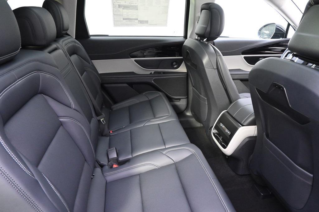 new 2025 Lincoln Nautilus car, priced at $58,286