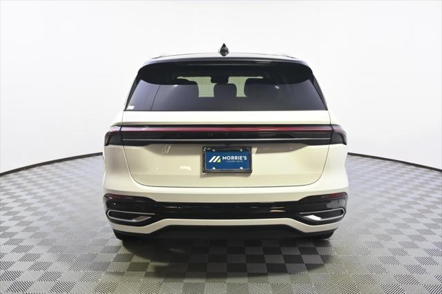 new 2025 Lincoln Nautilus car, priced at $64,533