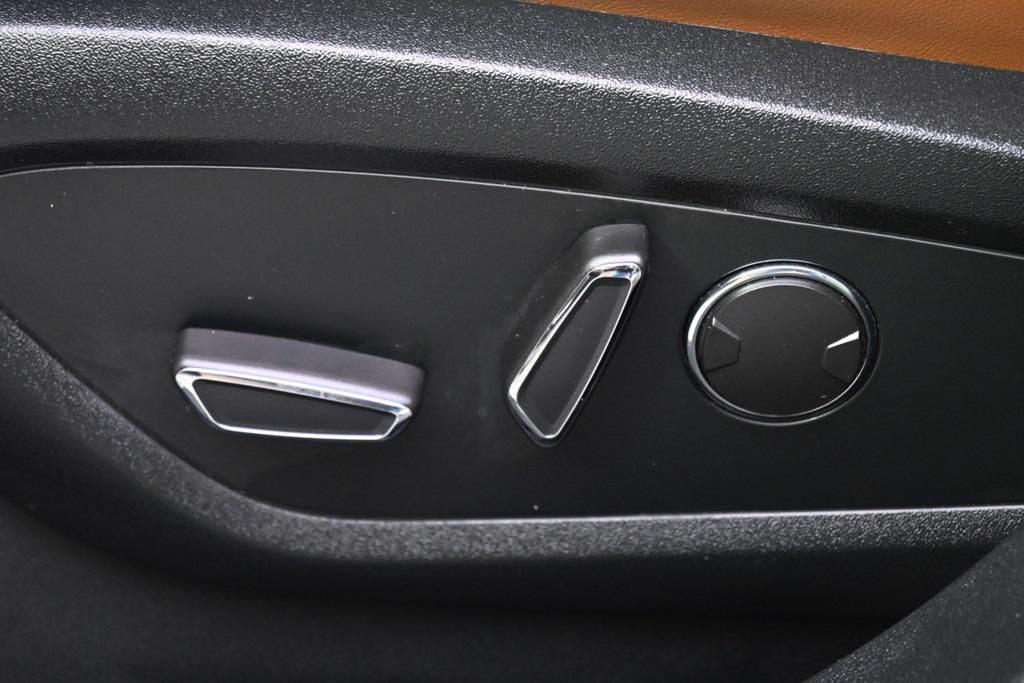 used 2022 Lincoln Nautilus car, priced at $31,555