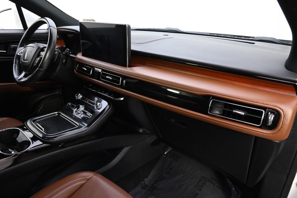 used 2022 Lincoln Nautilus car, priced at $31,555