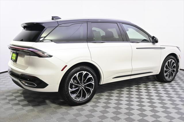 new 2025 Lincoln Nautilus car, priced at $59,883