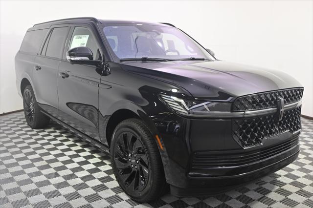 new 2025 Lincoln Navigator car, priced at $110,050