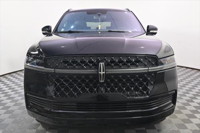 new 2025 Lincoln Navigator car, priced at $106,380
