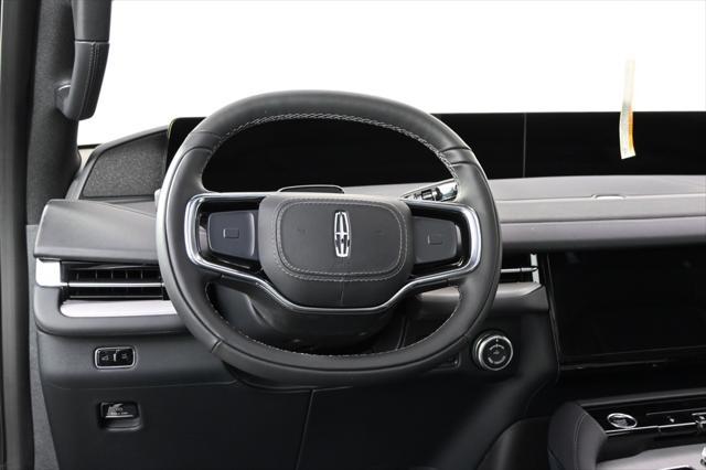new 2025 Lincoln Navigator car, priced at $106,380