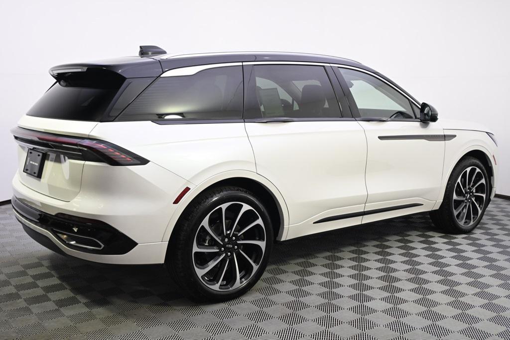 new 2025 Lincoln Nautilus car, priced at $82,445