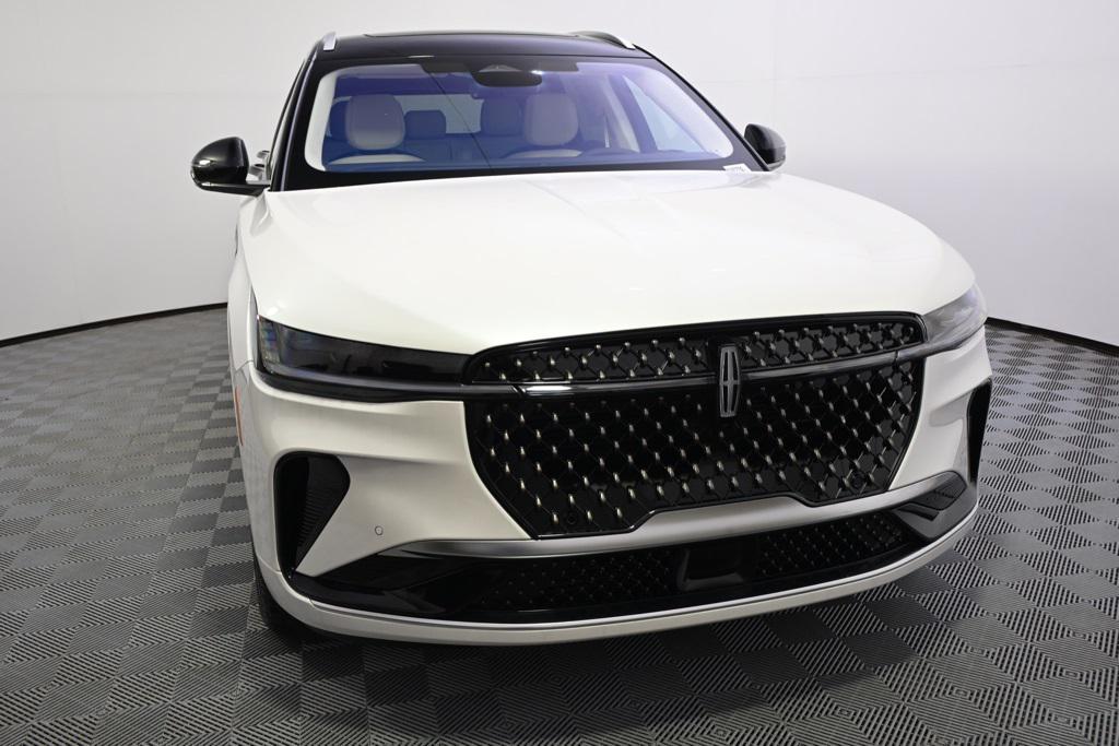 new 2025 Lincoln Nautilus car, priced at $82,445