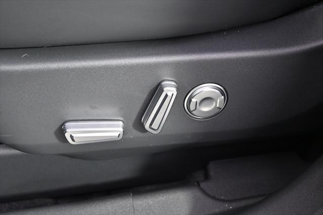 new 2025 Lincoln Nautilus car, priced at $59,880