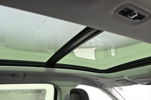 new 2025 Lincoln Nautilus car, priced at $59,880