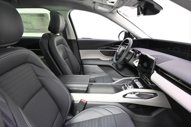 new 2025 Lincoln Nautilus car, priced at $59,880