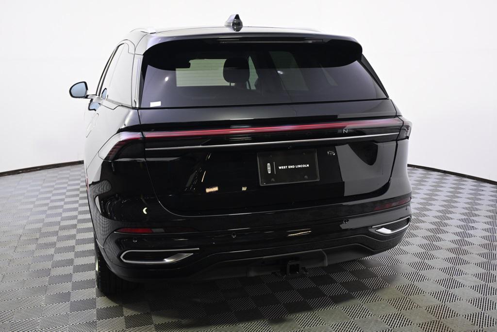 new 2025 Lincoln Nautilus car, priced at $67,042