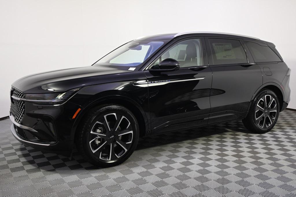 new 2025 Lincoln Nautilus car, priced at $67,042