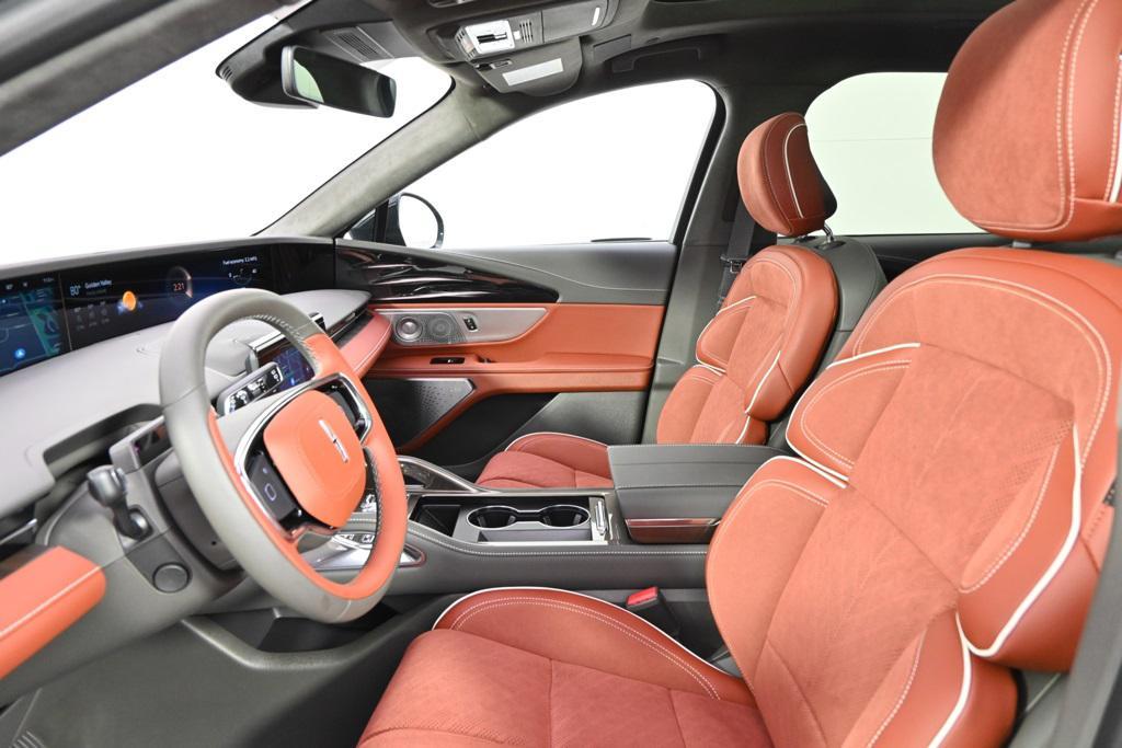 new 2025 Lincoln Nautilus car, priced at $81,695