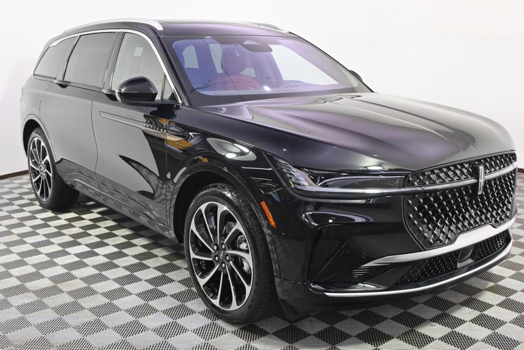 new 2025 Lincoln Nautilus car, priced at $81,695