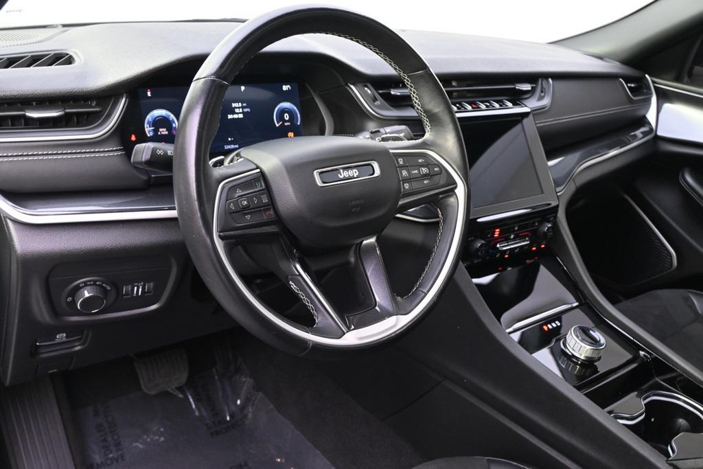 used 2021 Jeep Grand Cherokee L car, priced at $30,777