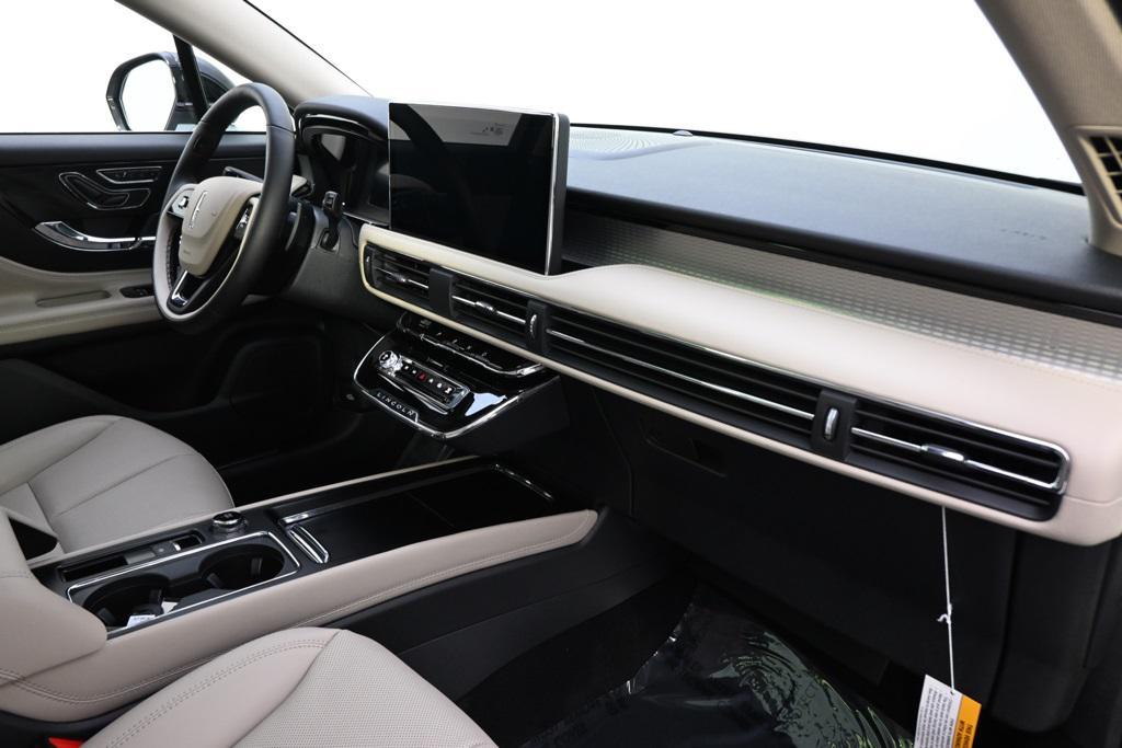 new 2025 Lincoln Corsair car, priced at $47,861