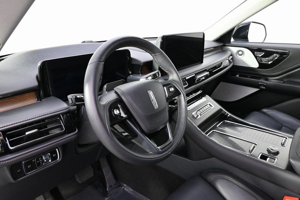 new 2025 Lincoln Aviator car, priced at $74,999