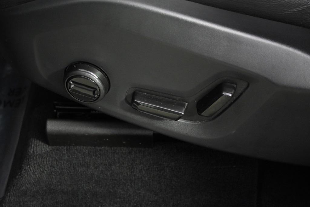 used 2024 Volvo XC60 car, priced at $36,999