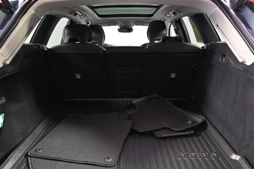 used 2024 Volvo XC60 car, priced at $36,999