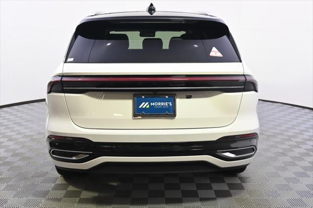 new 2025 Lincoln Nautilus car, priced at $59,883