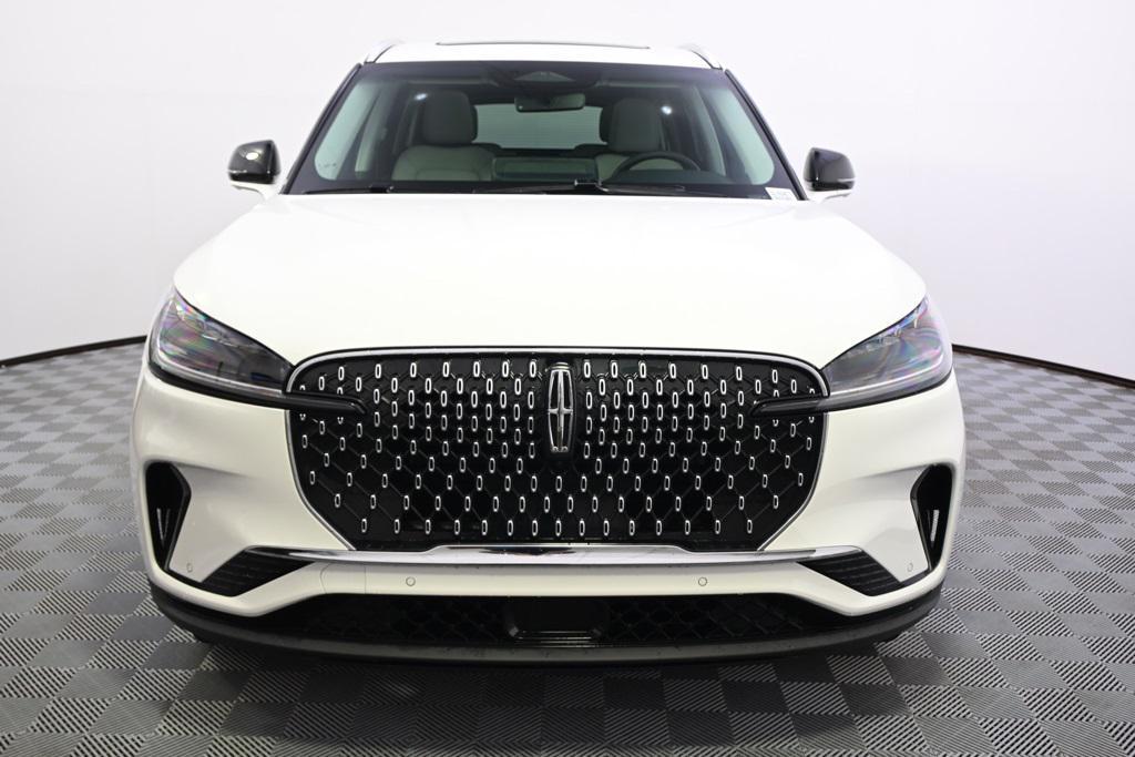 new 2025 Lincoln Aviator car, priced at $62,222