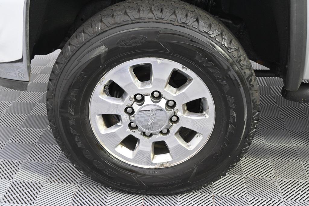 used 2015 GMC Sierra 2500 car, priced at $30,777