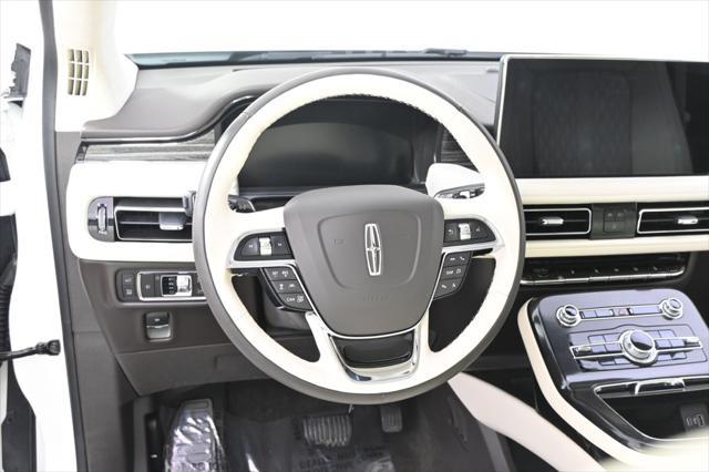 used 2022 Lincoln Nautilus car, priced at $43,555